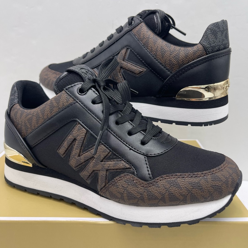 Michael Kors MADDY TRAINER MK SIG SM/MK PATCH
49F1MAFS1B Athletic Sneakers
Brown - Picture 9 of 16